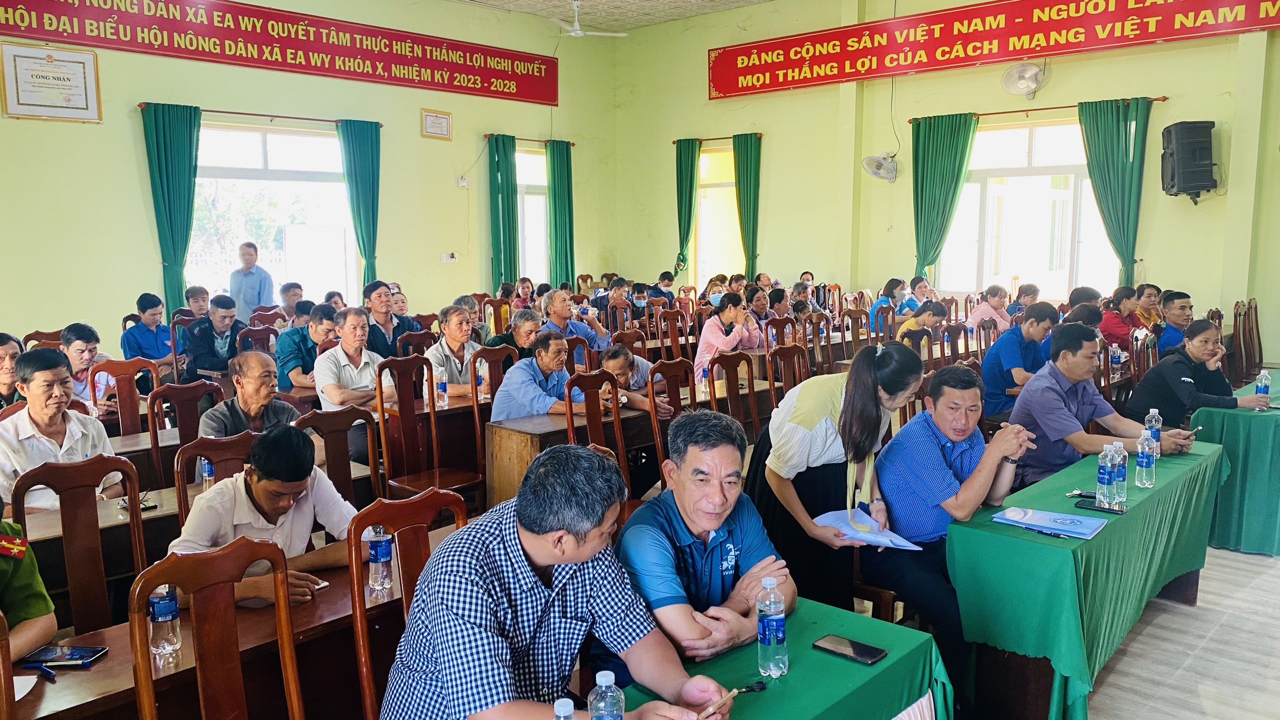 Lễ phát động “Tết trồng cây” nhân dịp kỷ niệm 133 năm ngày sinh Bác Hồ (19/05/1890-19/05/2023) tại xã Ea Wy